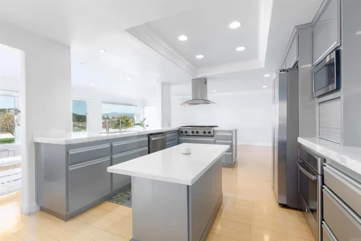 6027 E West View Drive, Orange, California 92869