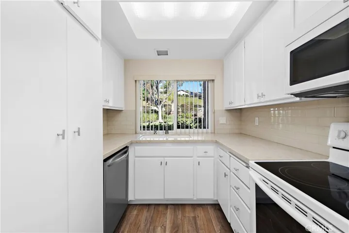 21117 Via Portola 17, Yorba Linda, California 92887