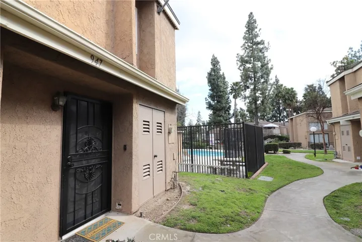 947 S Mountain Avenue, Ontario, California 91762
