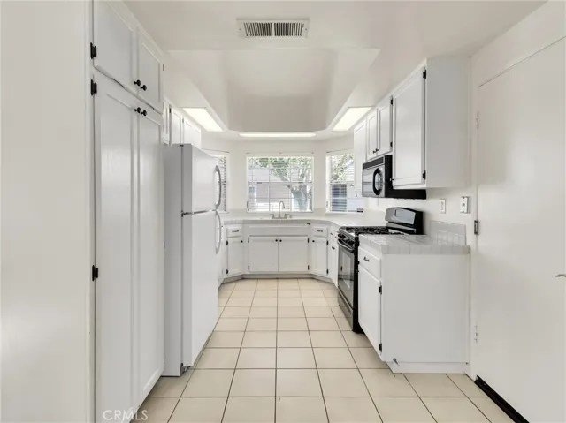 6141 E Garnet Circle, Anaheim Hills, California 92807
