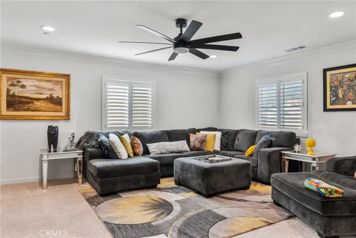 Spacious Family room/Loft