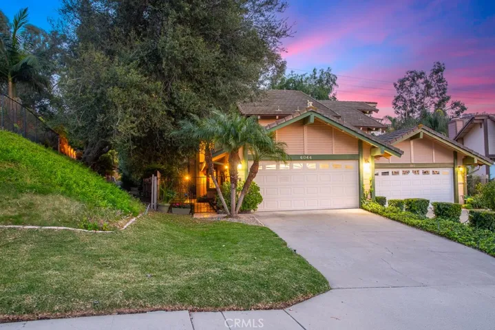 6044 E Silverspur Trail, Anaheim Hills, California 92807