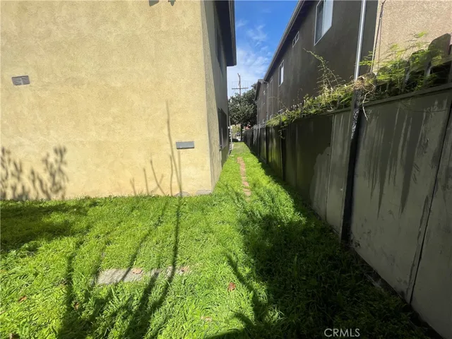 532 W 51st Street, Los Angeles, California 90037