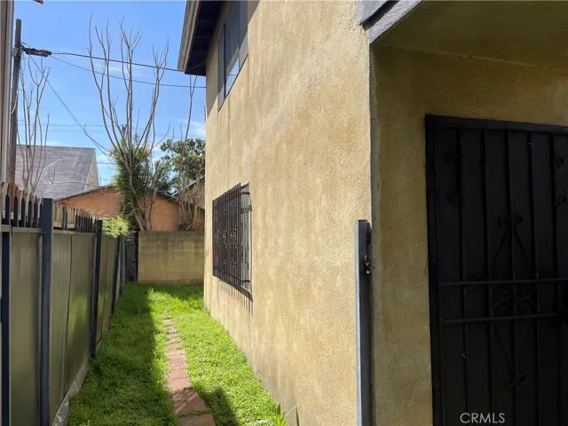 532 W 51st Street, Los Angeles, California 90037