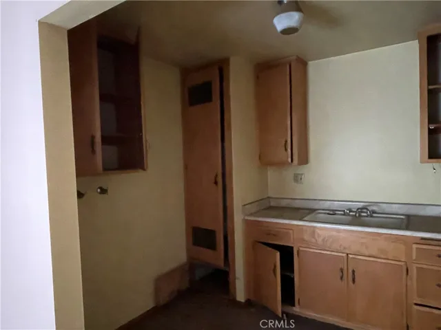 532 W 51st Street, Los Angeles, California 90037