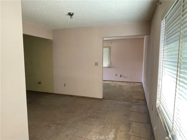 532 W 51st Street, Los Angeles, California 90037