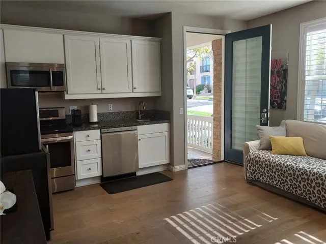117 Port, Irvine, California 92618