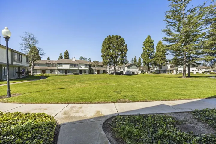 5-web-or-mls-UpmarketMedia_3542Olds-66