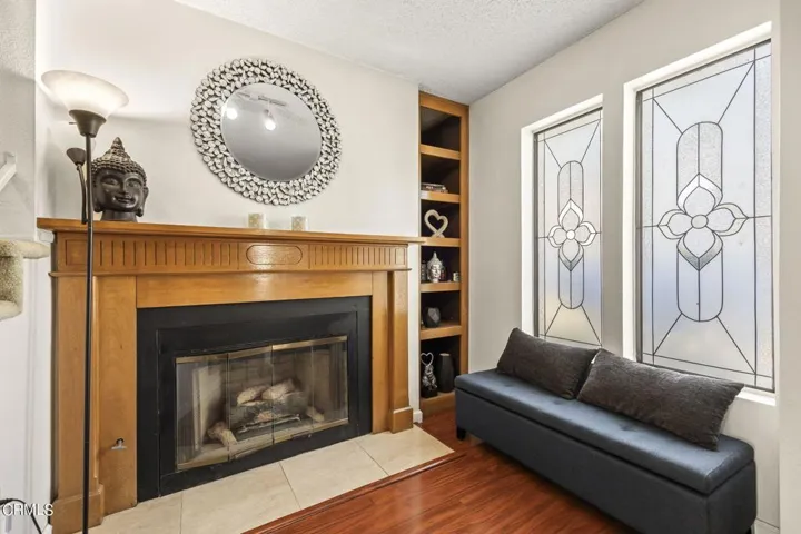 9-web-or-mls-UpmarketMedia_3542Olds-15