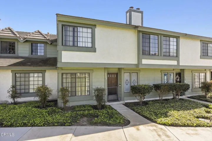3-web-or-mls-UpmarketMedia_3542Olds-59
