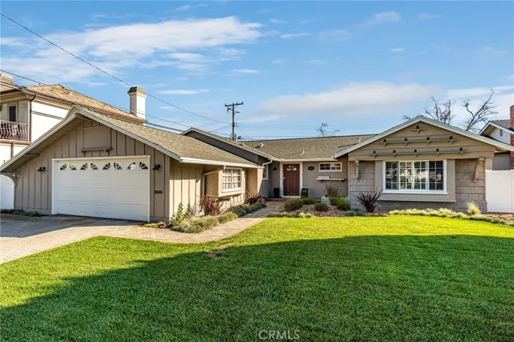 3252 Oak Grove Road, Los Alamitos, California 90720