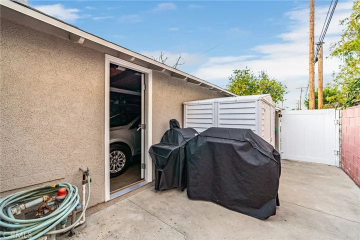3252 Oak Grove Road, Los Alamitos, California 90720