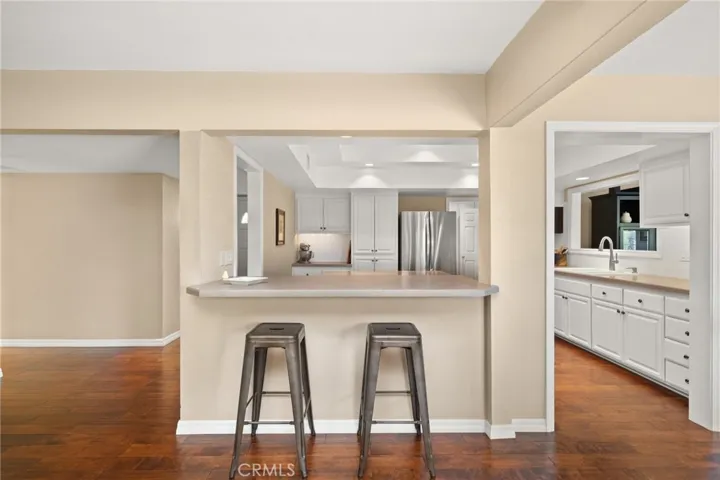 3252 Oak Grove Road, Los Alamitos, California 90720