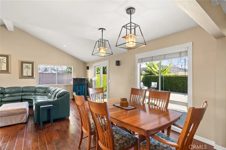3252 Oak Grove Road, Los Alamitos, California 90720