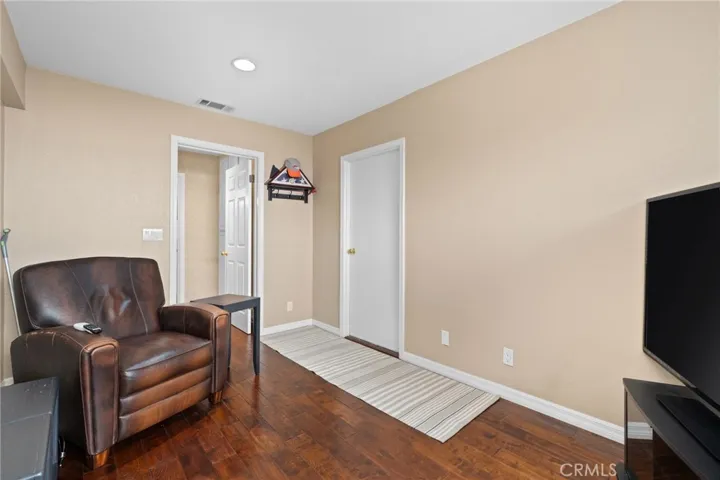 3252 Oak Grove Road, Los Alamitos, California 90720
