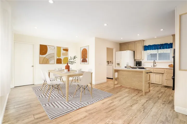 WOW WHAT A GREAT LOOK FOR DINING ROOM/KITCHEN  - VIRTUALLY STAGED