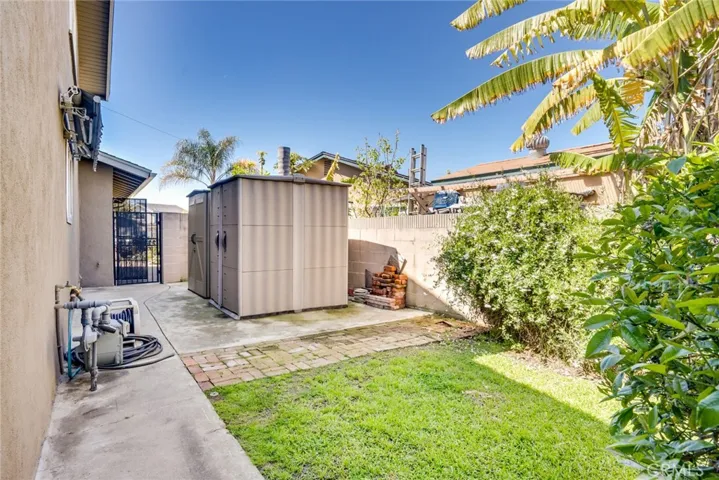 Wide sideyard with extra storage