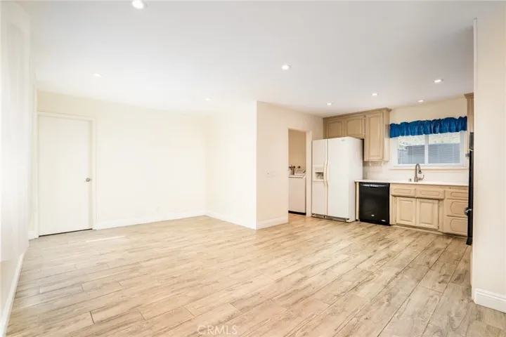 Wide spaces for extra dining comfort
