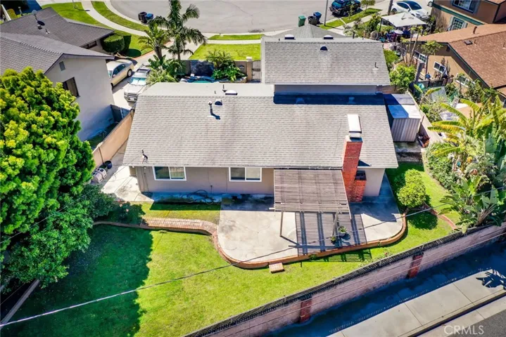 Drone photo capturing rear space