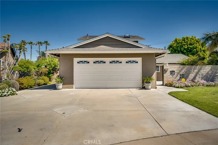 Well maintained front landscaping