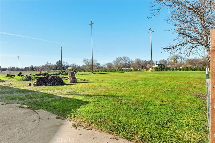 25275 2nd Avenue, Los Molinos, California 96055