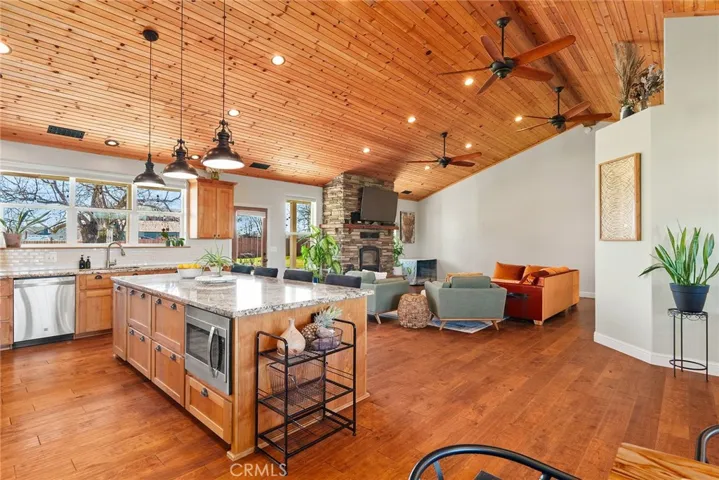 25275 2nd Avenue, Los Molinos, California 96055