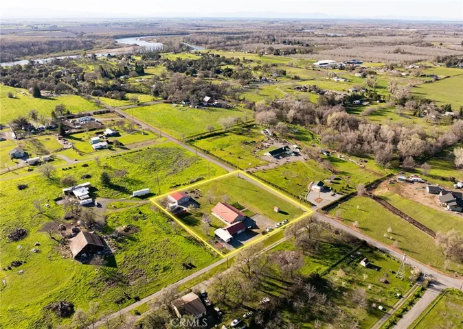 25275 2nd Avenue, Los Molinos, California 96055