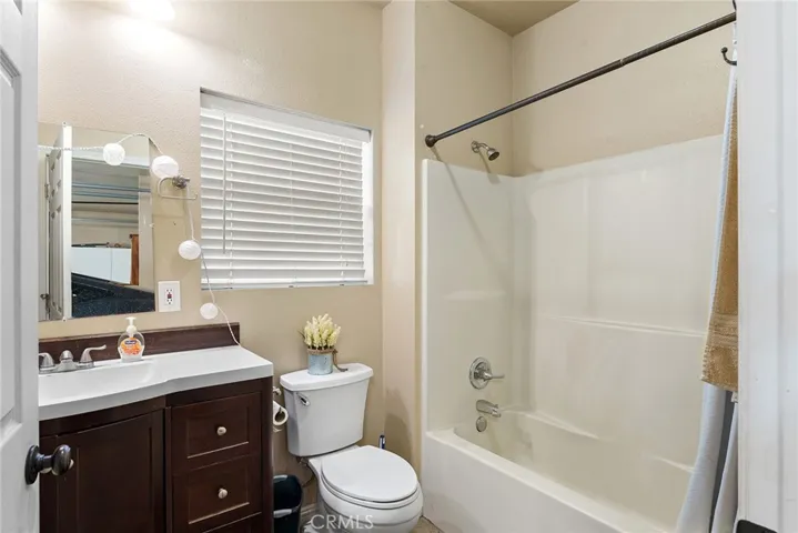 25275 2nd Avenue, Los Molinos, California 96055