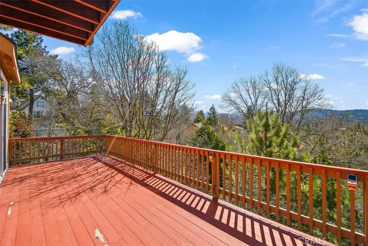 28139 Zermatt Drive, Lake Arrowhead, California 92352