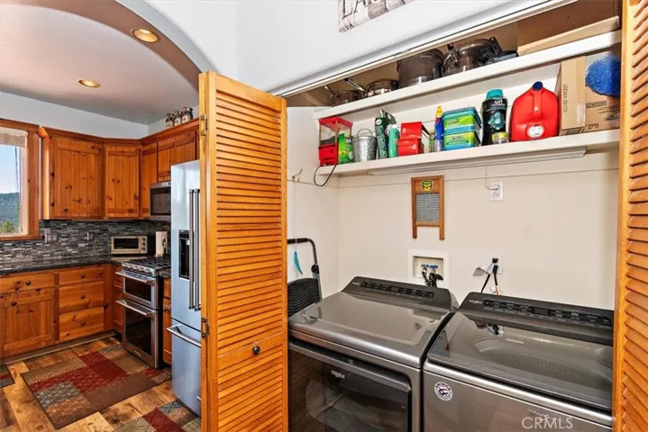 28139 Zermatt Drive, Lake Arrowhead, California 92352