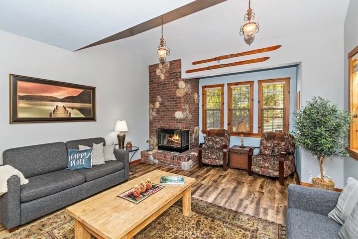 28139 Zermatt Drive, Lake Arrowhead, California 92352