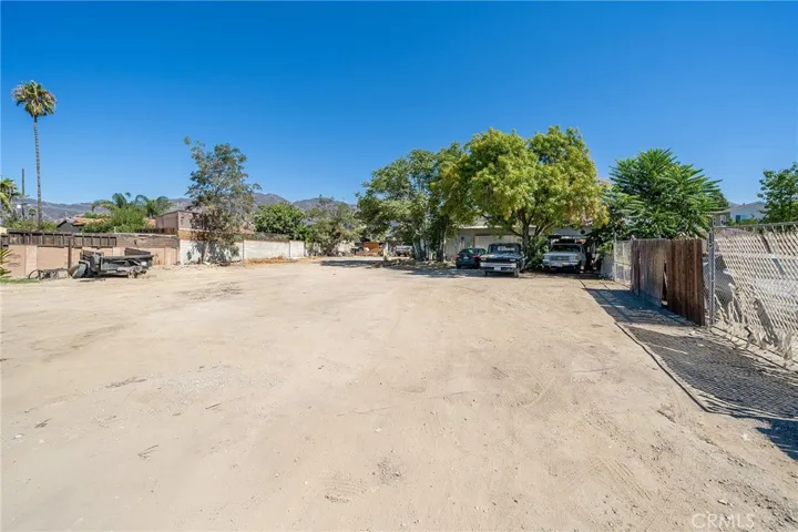 13148 Gladstone Avenue, Sylmar, California 91342