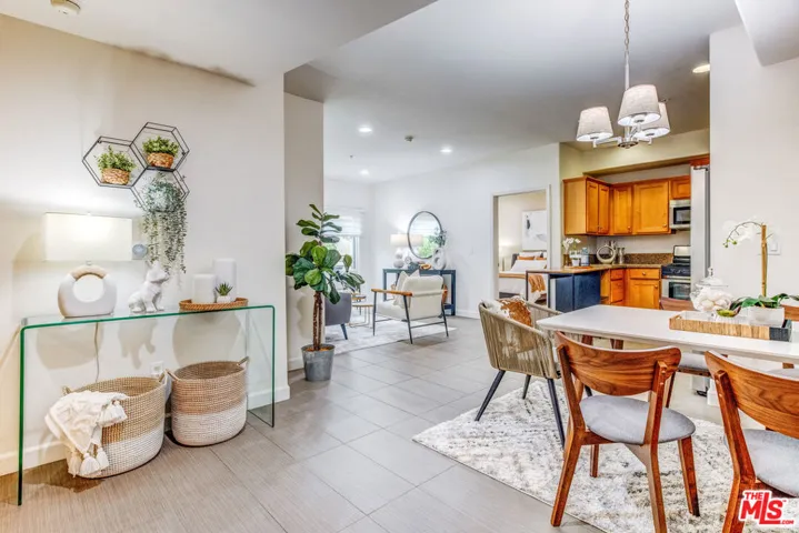 2321 W 10th Street 203, Los Angeles, California 90006