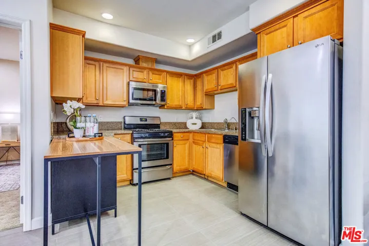 2321 W 10th Street 203, Los Angeles, California 90006