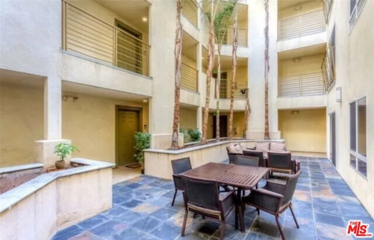 2321 W 10th Street 203, Los Angeles, California 90006