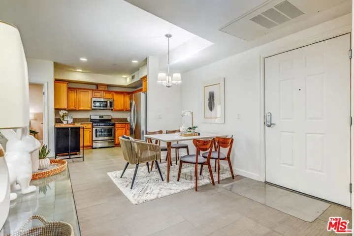2321 W 10th Street 203, Los Angeles, California 90006