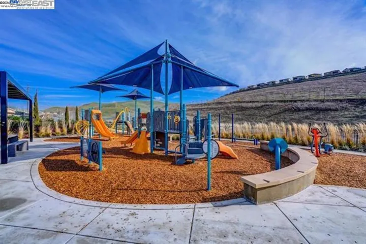 3090 Copper Peak Dr, Dublin, California 94568
