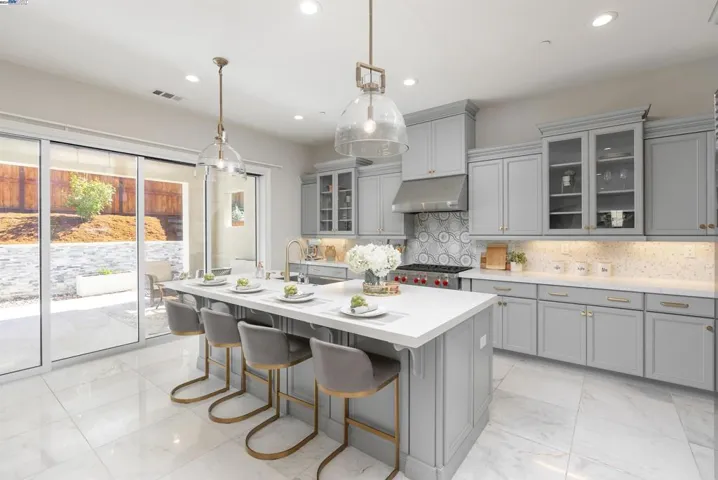 3090 Copper Peak Dr, Dublin, California 94568