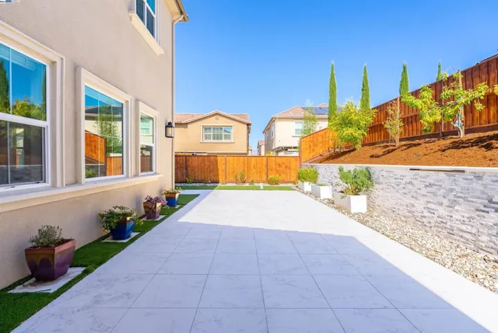 3090 Copper Peak Dr, Dublin, California 94568