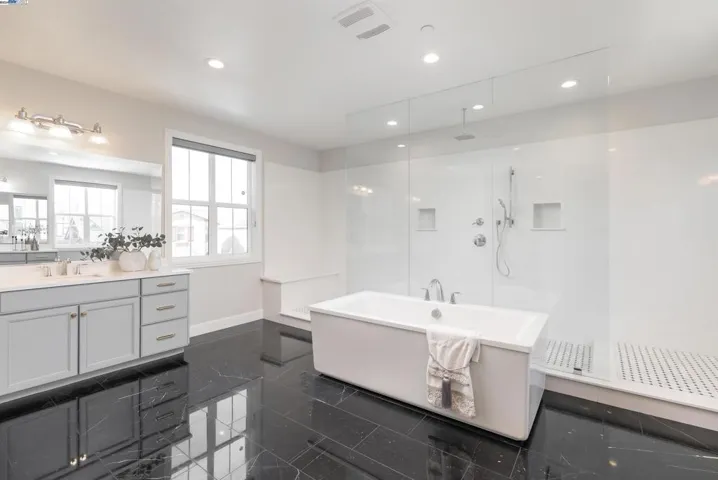 3090 Copper Peak Dr, Dublin, California 94568