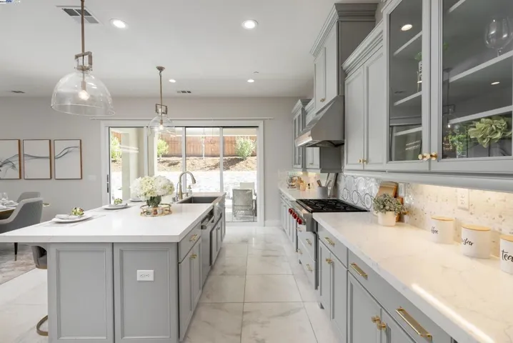 3090 Copper Peak Dr, Dublin, California 94568