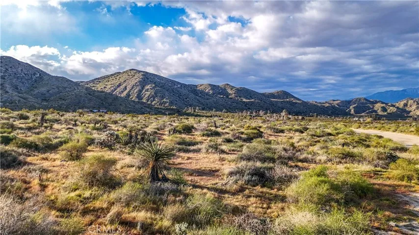 8901 Samel Road, Morongo Valley, California 92256
