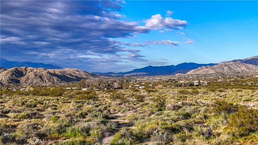 8901 Samel Road, Morongo Valley, California 92256