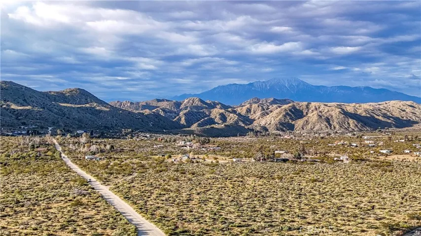 8901 Samel Road, Morongo Valley, California 92256