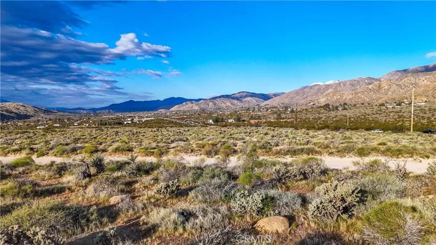8901 Samel Road, Morongo Valley, California 92256
