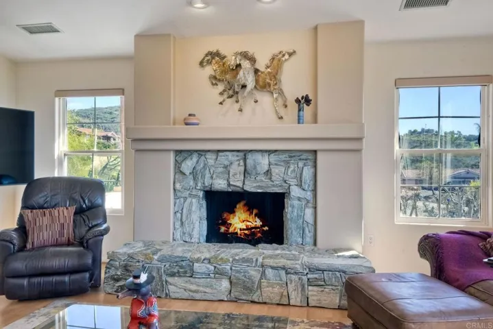 2042 Camino Cantera, Vista, California 92084