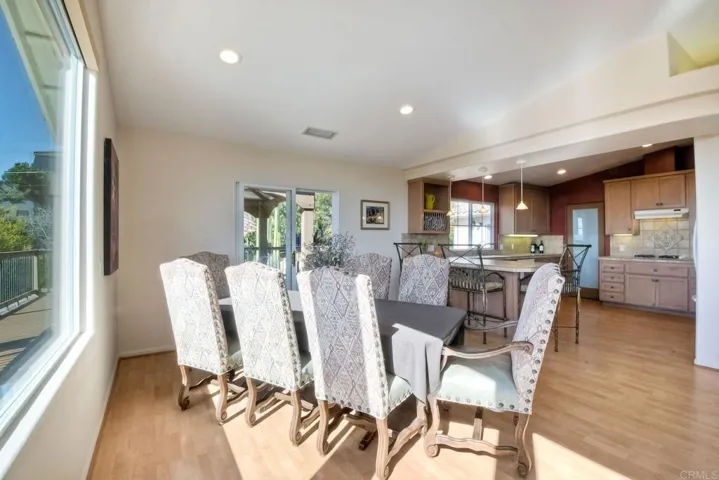 2042 Camino Cantera, Vista, California 92084