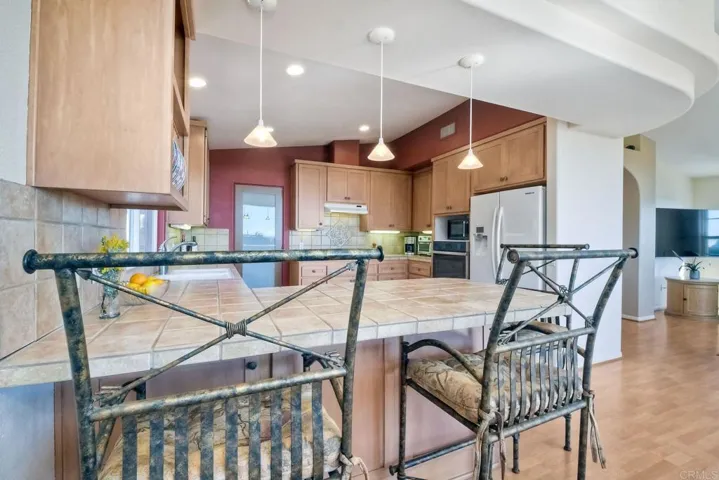 2042 Camino Cantera, Vista, California 92084