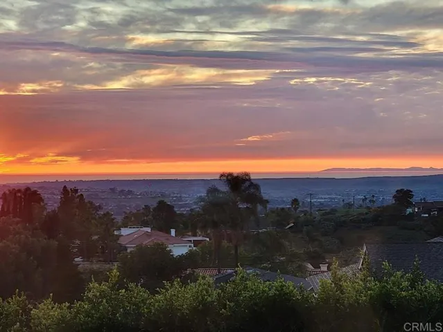 2042 Camino Cantera, Vista, California 92084