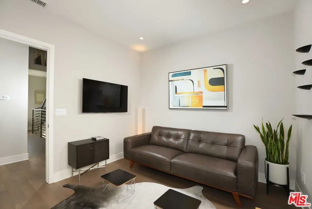 1400 N Fuller Avenue 19, Los Angeles, California 90046 home-pic-17